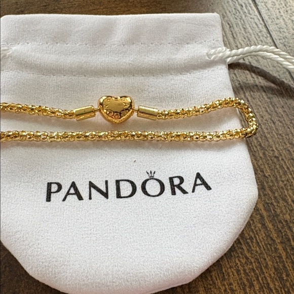 Pandora Moments Heart Clasp Chain Bracelet 8 Inches NWOT - Picture 2 of 7